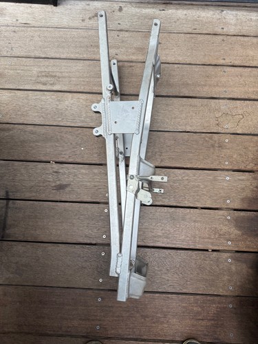 HONDA CBR900RR 1992-93 REAR SUBFRAME - Bild 3 von 4