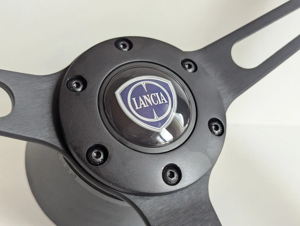 Volante madera negro apto para Lancia Beta Spider HPE cupé Gamma Delta 1 Foto 2 de 4