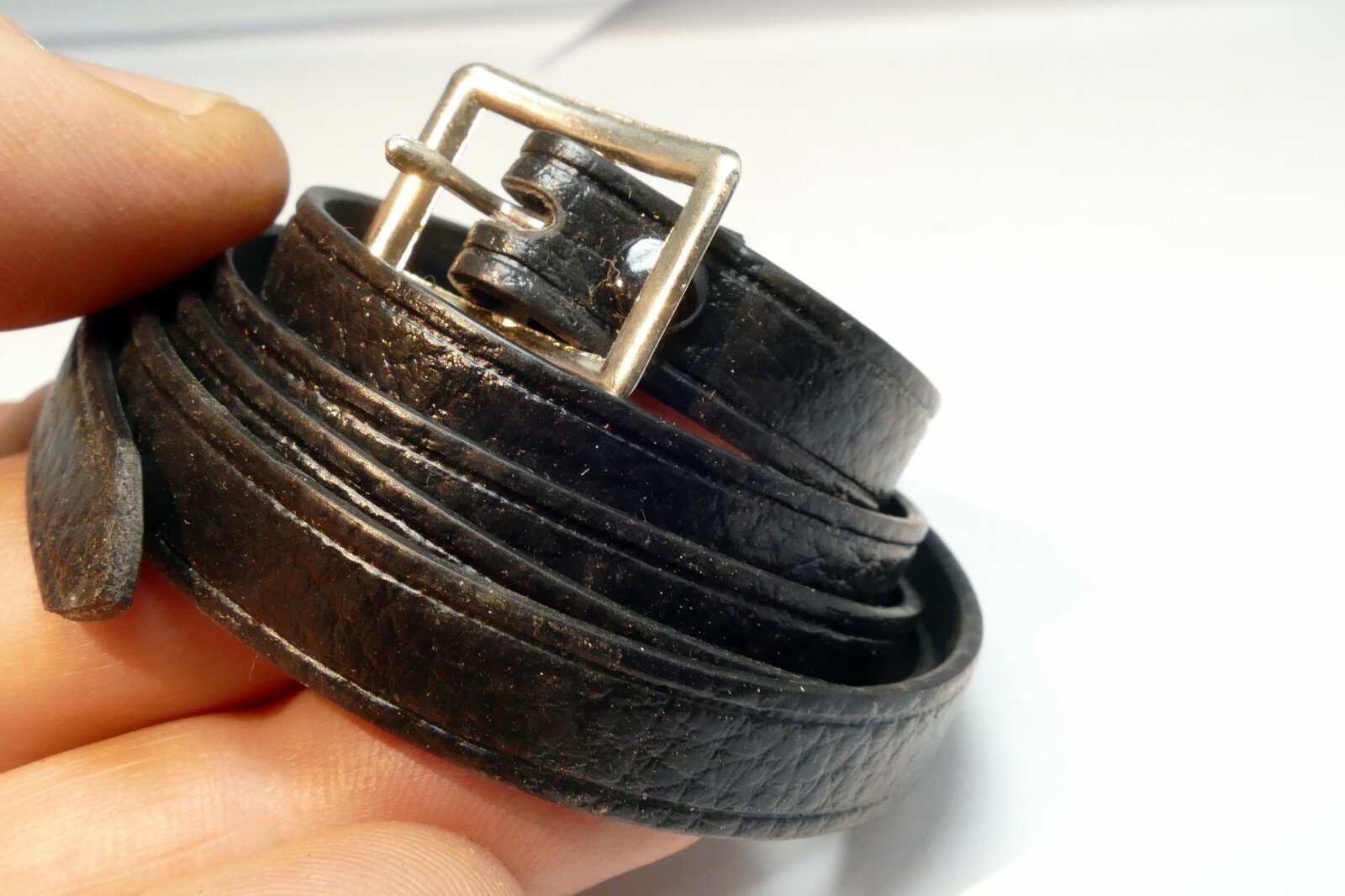 32" long Shoulder Strap narrow 1cm wide vinyl vintage (with one buckle only)