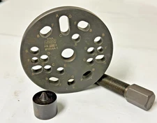 Universal Clutch Hub Puller DS196286 1004A