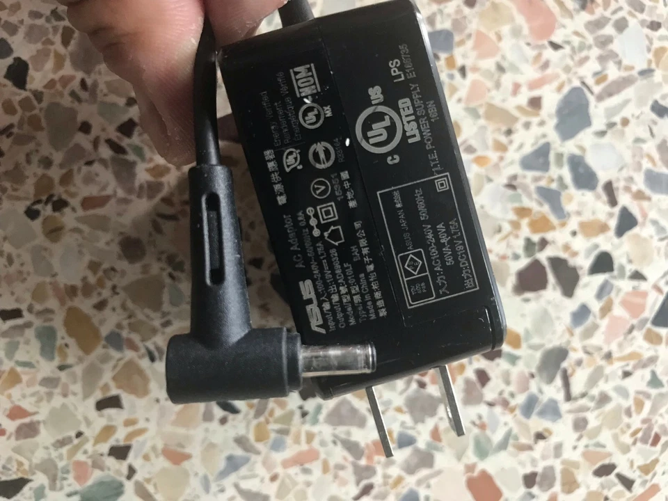 Asus X540LA 15.6" (Win 10 Home, i5-5200U 2.20GHz, 8GB RAM, 1TB, HD 5500) - Image 3 of 4