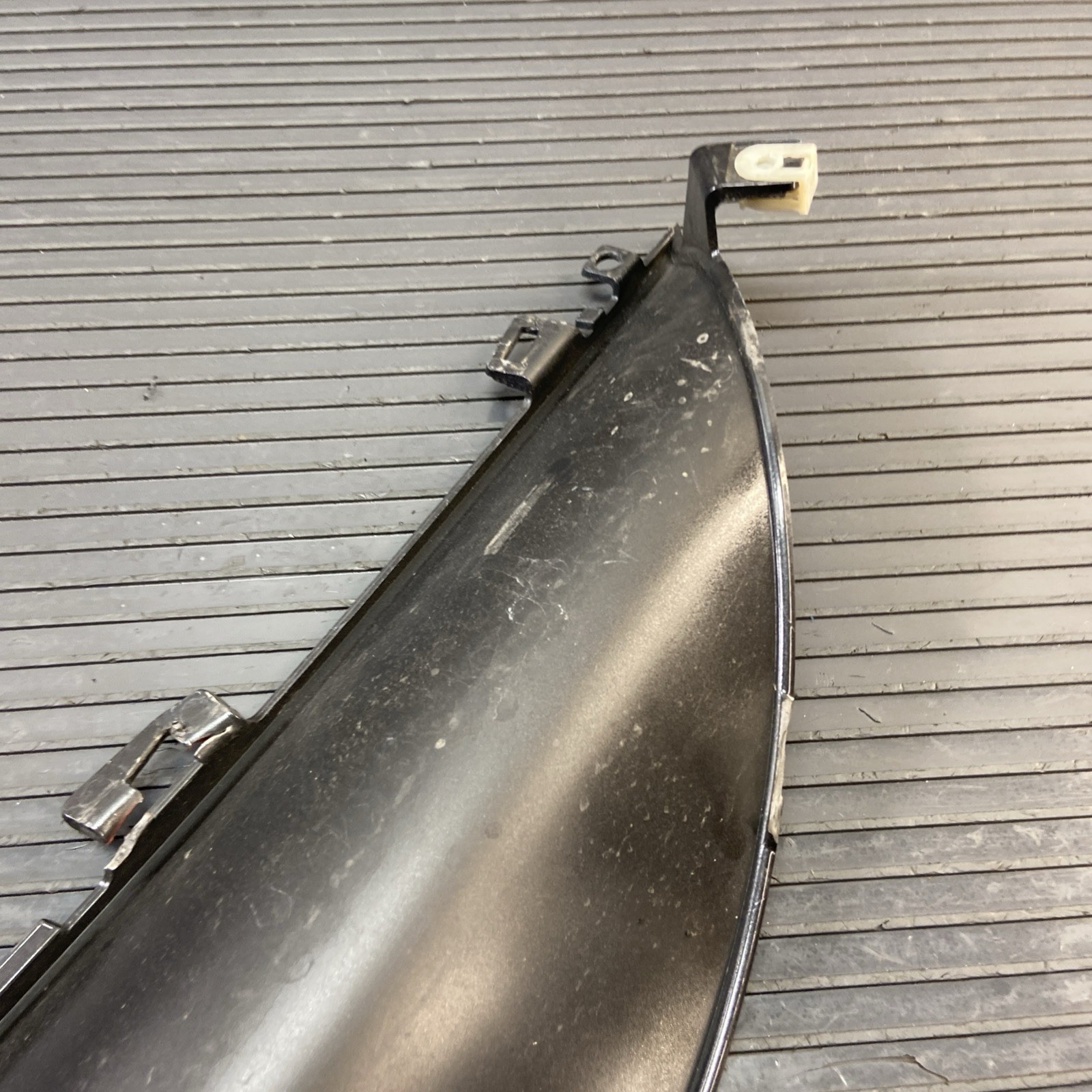 BMW i8 2014-2020 Rear Left Upper Quarter panel trim