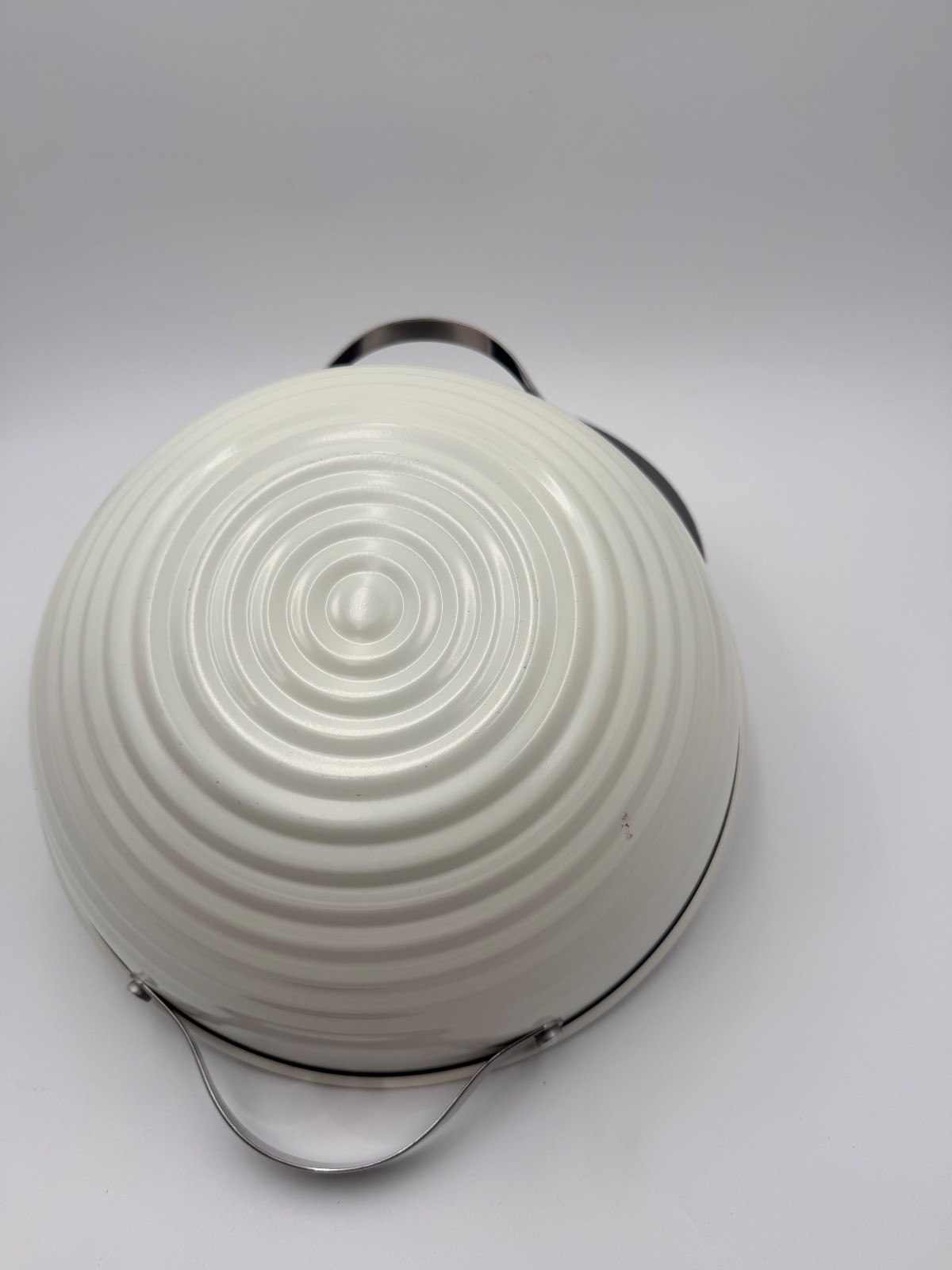 Enamel-Coated Metal Serving Bowl w/ Handles & Lid | Oven Safe | Off-White thumbnail 2