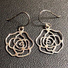 B1616 Rose Flower Dangle Drop Earrings Sterling Silver Filigree Cutout 2.4g