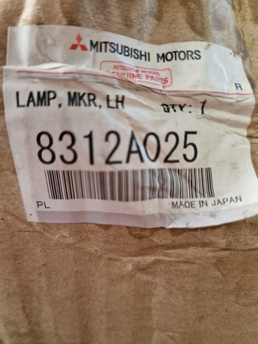 FARO INDICATORE LUCE LATERALE ORIGINALE MITSUBISHI ASX OUTLANDER DRL SINISTRO 8312A025 - Foto 2 di 5