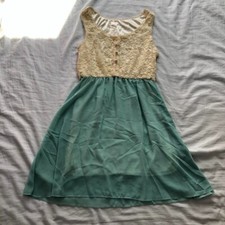 Cream & Mint Pastel Green Sleeveless Lace Chiffon Dress