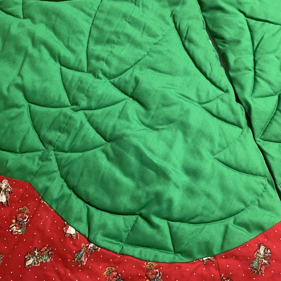 Vtg Christmas Tree Skirt Patchwork Quilted 50” Red Green Tree Shape Quilting EUC - Image 4 of 4