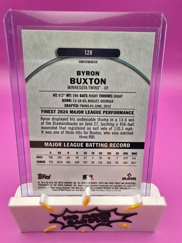 2025 Topps Finest Byron Buxton Uncommon Purple /200 - Picture 2 of 2