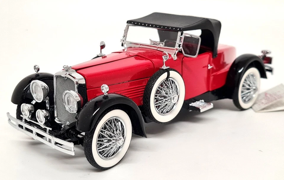 Franklin 1/24 - Stutz Black Hawk 1928 Boattail Red Black Diecast Model Car - Image 2 of 4