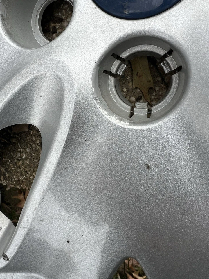 SCRATCHES 13 14 15 16 17 18 19 FORD FUSION 16'' wheel cover hub cap 7063 Foto 3 de 4