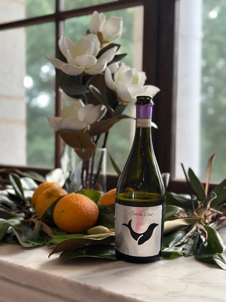 26'' artificial real touch magnolia stem silk flower for home decor, weddings - Image 3 of 4