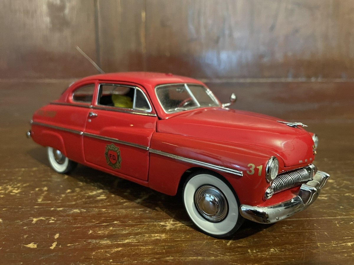 Danbury Mint 1949 Mercury Fire Chief Car 1:24 Scale Diecast
