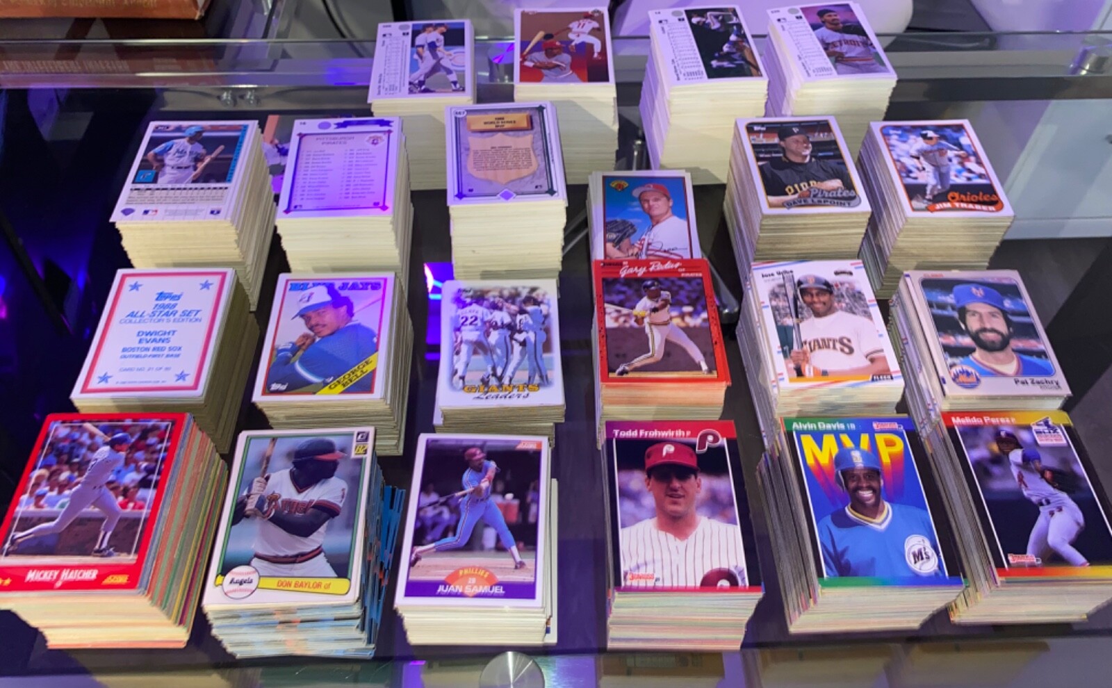 Huge baseball card collection in great condition! Includes various