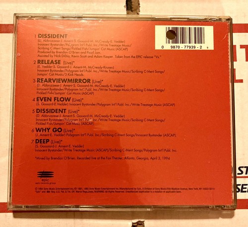 PEARL JAM DISSIDENT CD SINGLE 34K 77939 EPIC 1995 BLUE CD ARTWORK - Foto 2 di 4