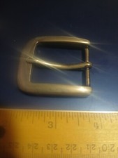 Small Silver Colored Metal Belt Buckle  19-736 