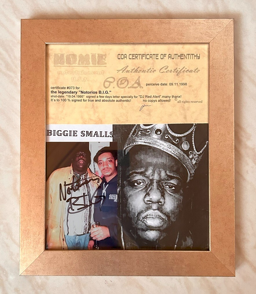 notorious-big-signed-autographed-photo-coa-biggie-smalls