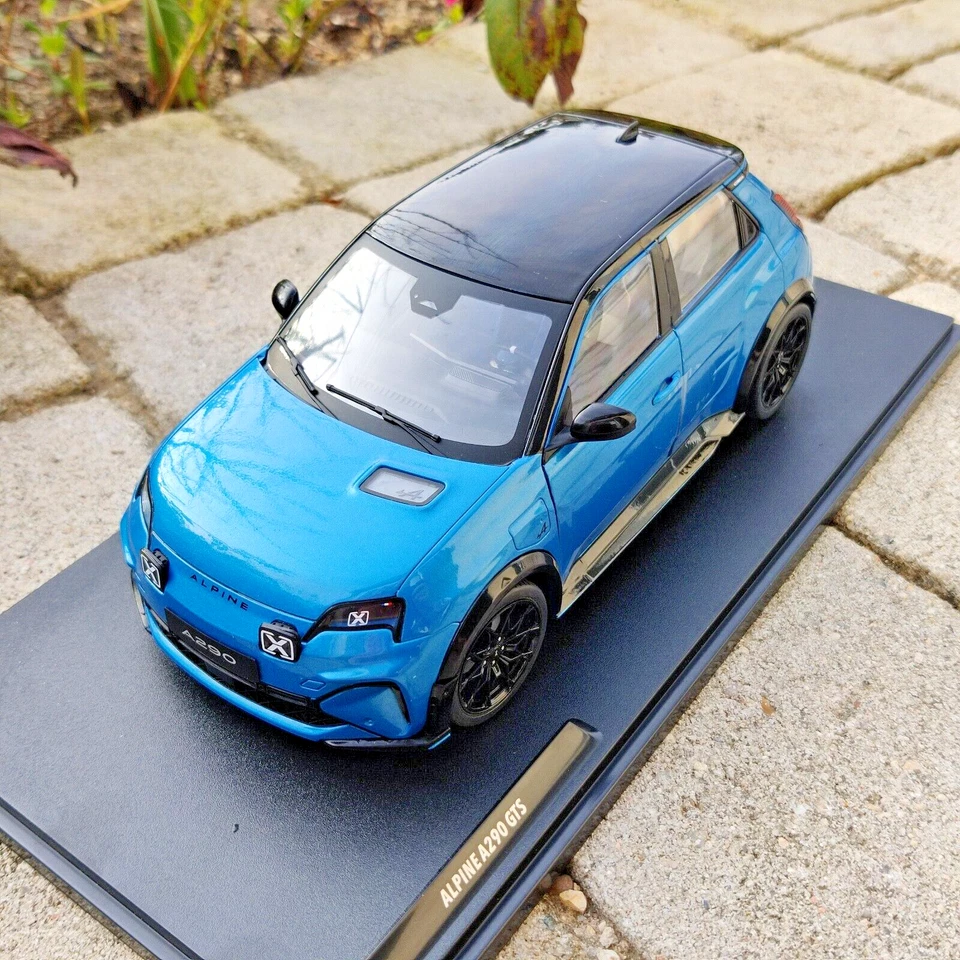 AUTO SOLIDA ALPINE A290 GTS BLU ALPINE 2024 1:18 NUOVA SCATOLA FEBBRAIO 2025 - Immagine 2 di 4