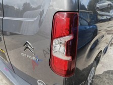 Peugeot Partner Berlingo Combo 18-On Rear Tail Light Right Drivers 9820554880
