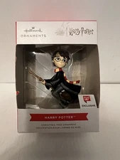Hallmark Christmas Tree Ornament Harry Potter Flying on Broom 2024