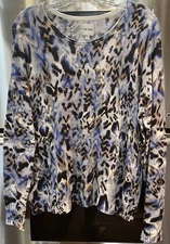 NIC + ZOE sz L bust 46" long sleeve, scoop neck, light weight pull over sweater