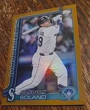 2025 Topps Update Donovan Solano #US281 Gold Foil 50/50 Seattle Mariners