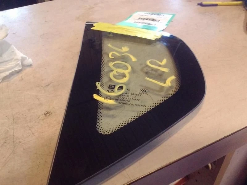 Стекло на четверть левого водителя подходит для 04–11 AVEO 276014 - Изображение 3 из 4