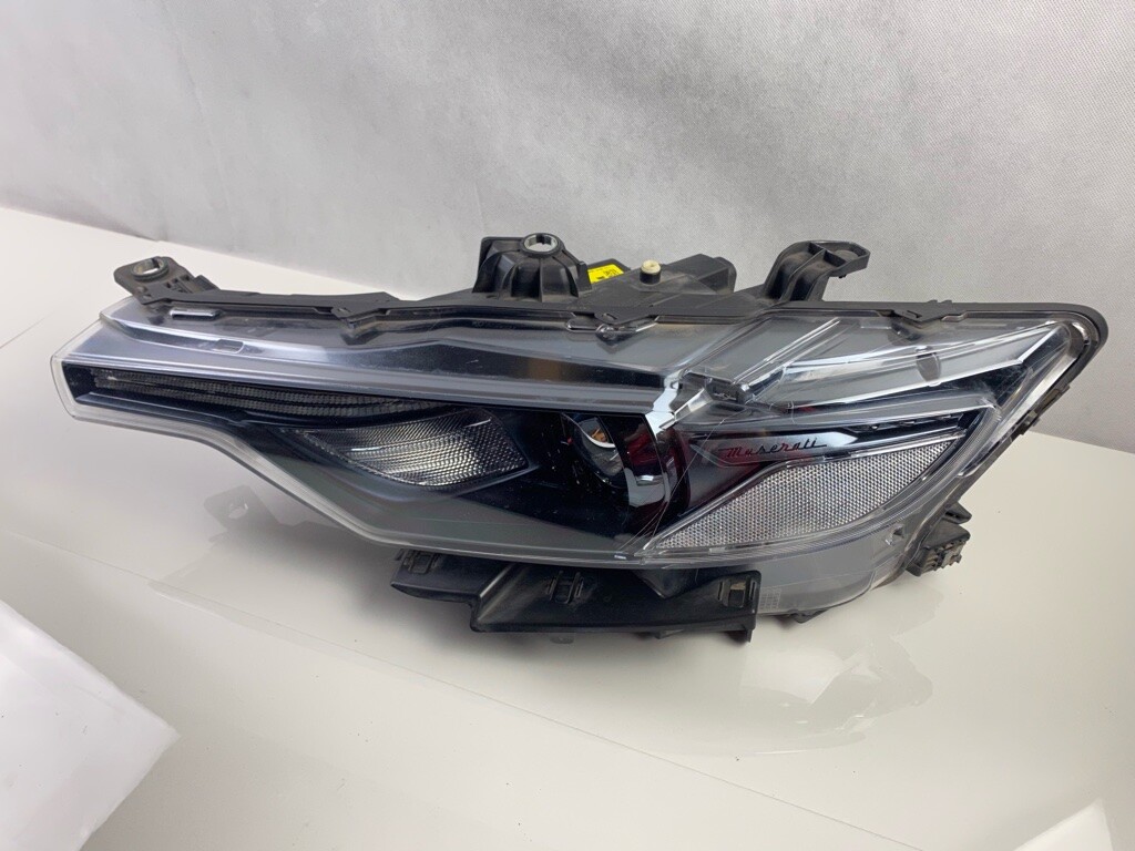 REFLEKTOR HEADLIGHT SCHEINWERFER COMPLETE LEFT MASERATI LEVANTE