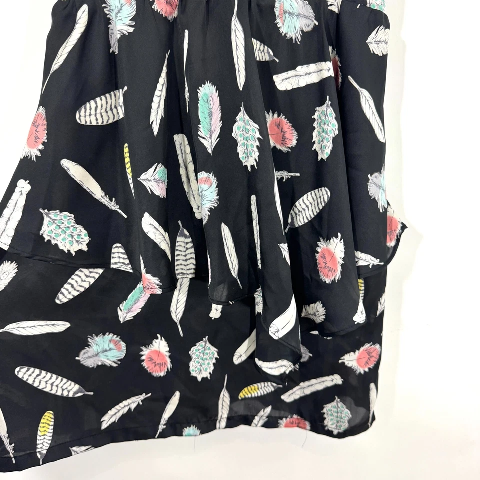 Mini Vestido Greylin Para Mujer Talla Pequeña Negro Estampado Pluma Informal Peplum Foto 3 de 4