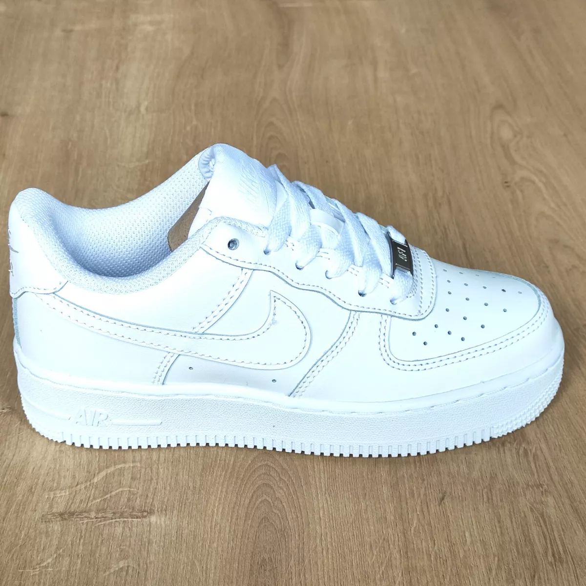 Nike Air Force 1 Original Girls Shoes Trainers Size 3 to 6 triple white