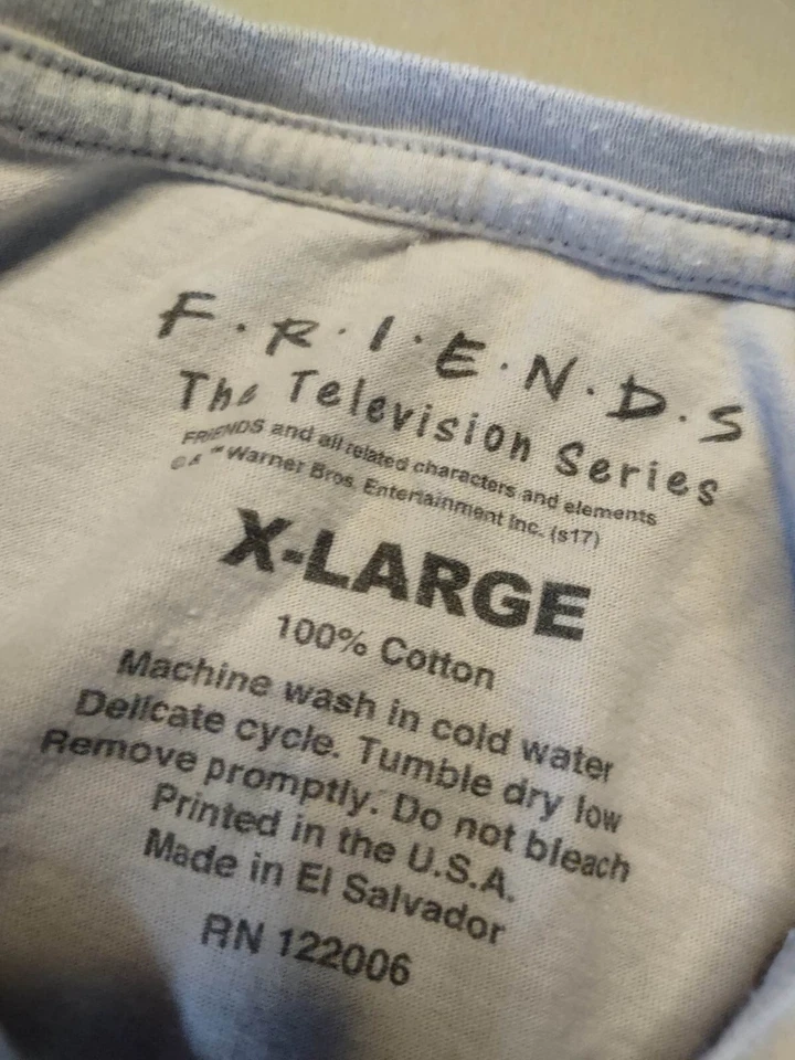 Friends TV Series Favorite Things YOUTH T-shirt Sz XL - Image 3 of 4
