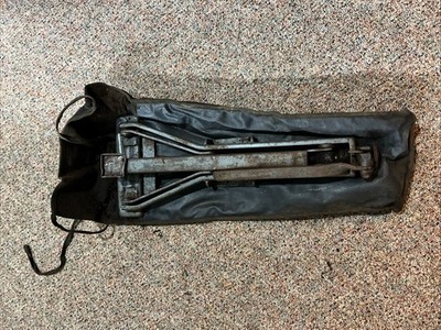 小物 ura-jack Jaguar XKE Early Series 1 E-Type OEM Jack With Attached Handle | eBay