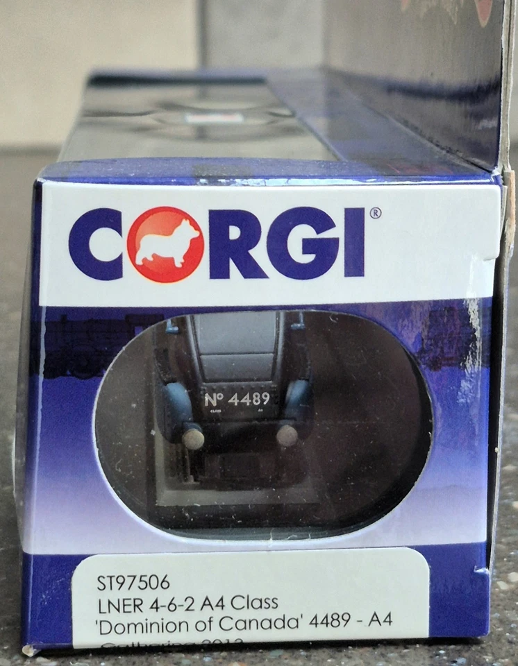 Corgi Train - ST97506 LNER 4-6-2 A4 Class "Dominion of Canada" 4489 - New - Image 2 of 4