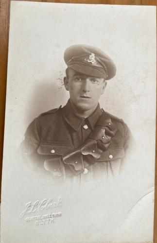 OFFIZIER WW1 POSIERT UM 1916 GB CLARK BLYTH ECHTFOTO POSTKARTE