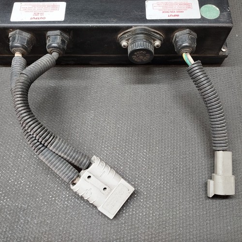 Solectria DC-DC750 DC to DC Converter 200-400Vdc Input 13.2Vdc output - Picture 5 of 5