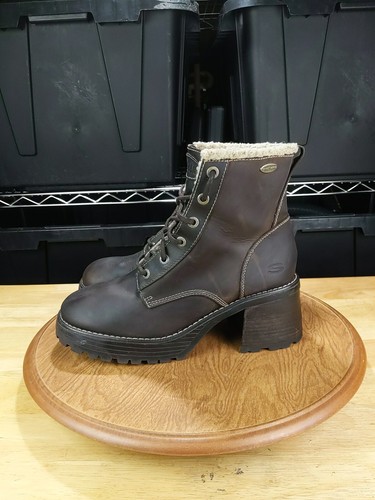 platform boots skechers