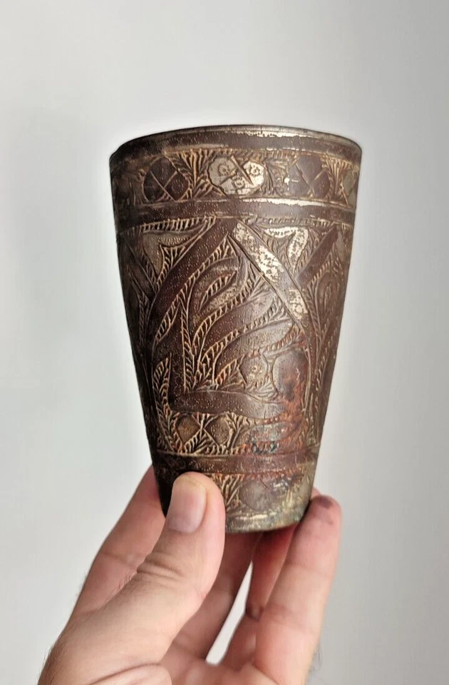 СТАРИННЫЙ ТУРЕЦКИЙ ОСМАНСКИЙ СЕРЕБРЯНЫЙ БРОНЗОВЫЙ ПАЛОМНИК МЕККА ЧАШКА ДЛЯ ВОДЫ ТЮЛЬПАН ИСЛАМСКОЕ ИСКУССТВО - Изображение 4 из 4