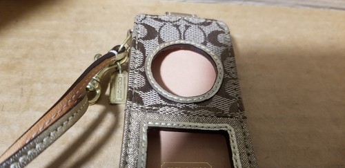 Coach iPod Case Wristlet, VGC - Picture 8 of 19