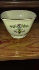 Used very nice Lenox square bowl 3" high X 4 1/2" from corner to corner