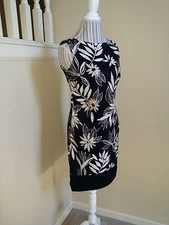 AB STUDIO BLACK & WHITE FLORAL PRINT STRETCH SHEATH DRESS Sz.4