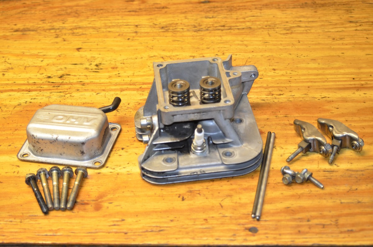 John Deere Z525E Briggs & Stratton 44U877 Cylinder Head #2