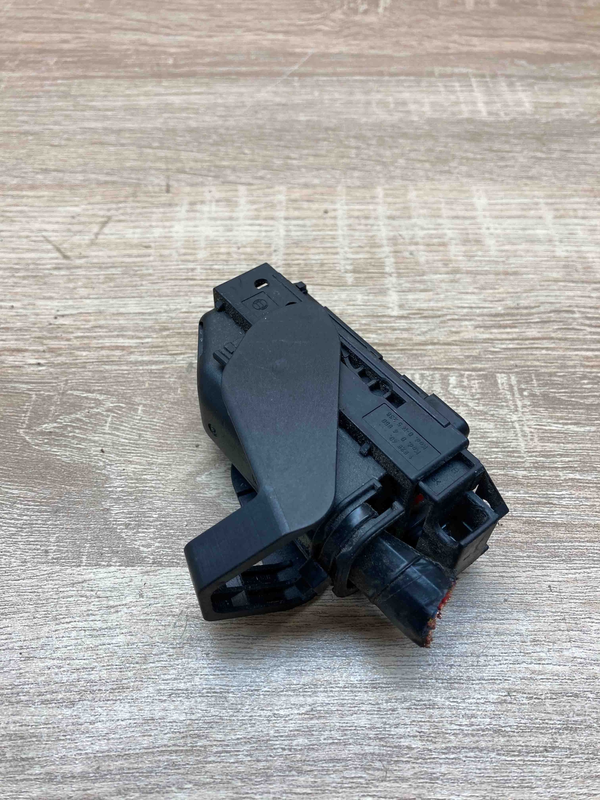 1928403456 {1928403456E} Connector Plug Unit Computer Wire Socket  