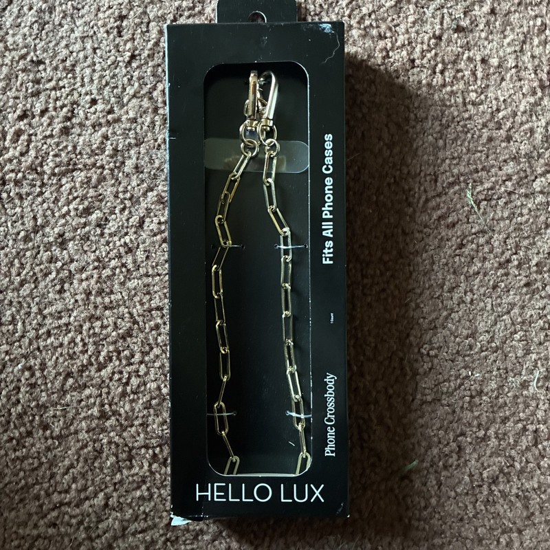 HELLO LUX Phone Crossbody Holder Gold Paper Clip Chain NWT 51.2 in