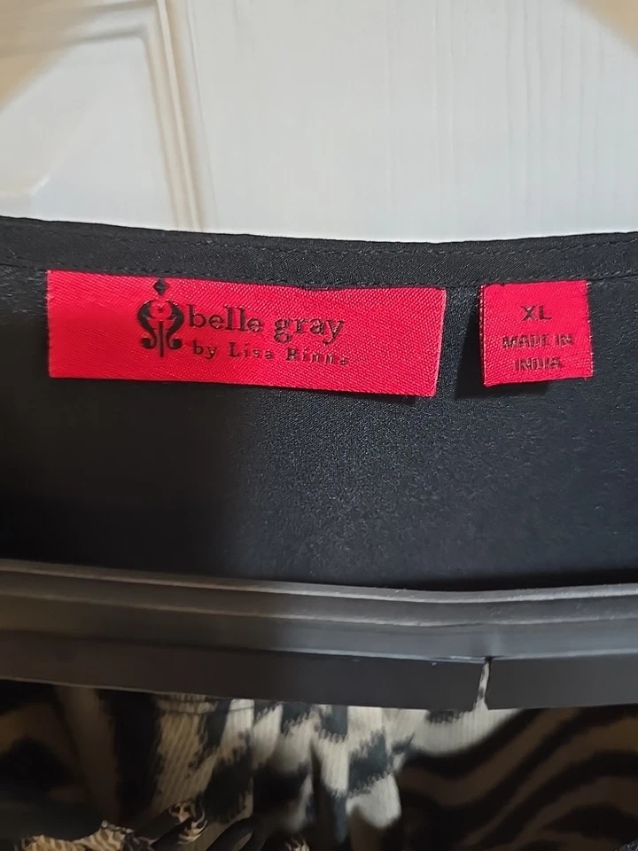 Top Bella Gray de Lisa Rinna negro beige Foto 3 de 4