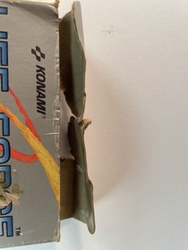 Life Force Salamander Nintendo NES PAL  FAH Et Bo&icirc;te Tr&egrave;s Ab&icirc;m&eacute; Voir Photo