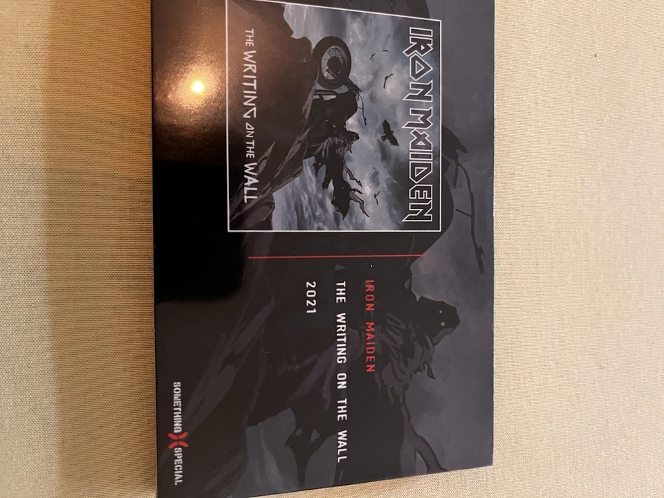 Iron Maiden - The Writing On The Wall (Single) (wood box, Shape CD)