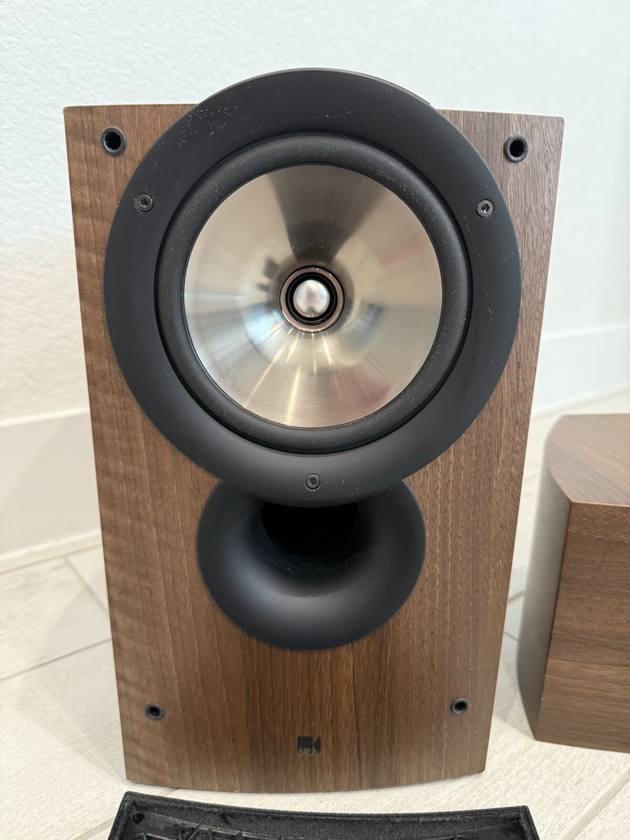 KEF iQ3 Bookshelf Speakers SP3500 & Center iQ2c SP3505 Set In