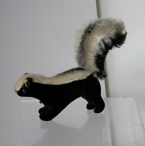 steiff skunk