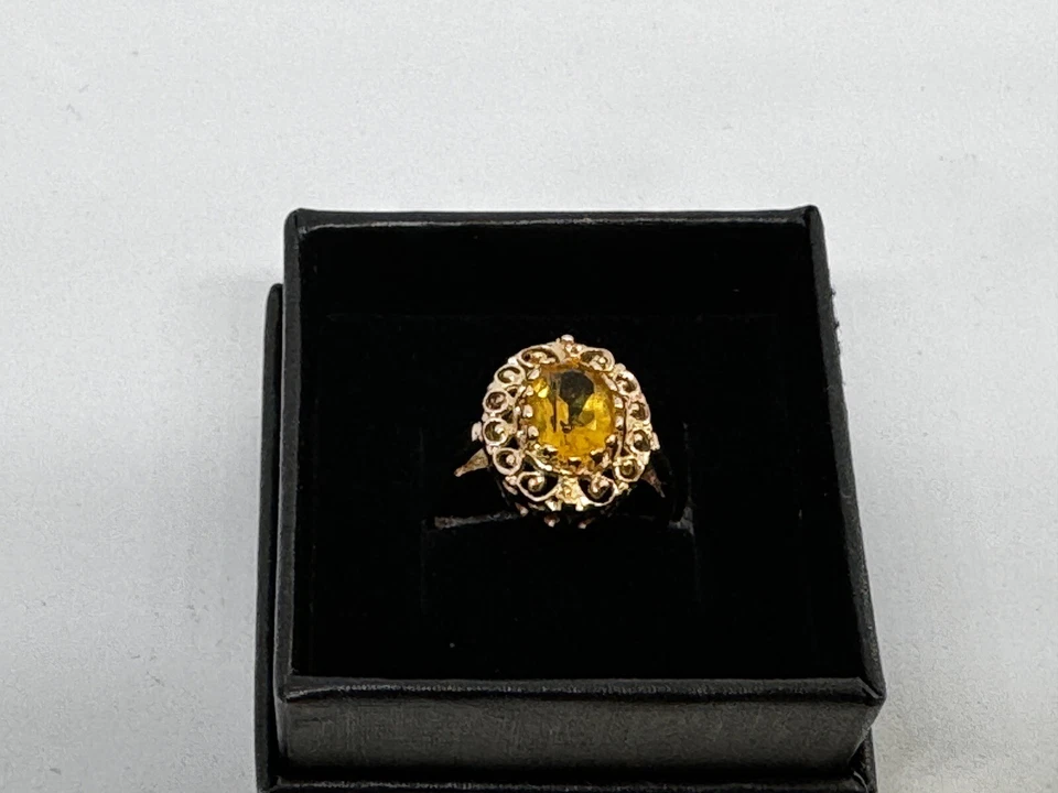 Anel de citrino oval ornamentado em ouro amarelo sólido 14K, tamanho 5,5, 3,3 gms líquido com peso. - Imagem 3 de 4