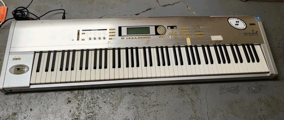 KORG コルグ シンセサイザー TRITON Le88 ダンパーペダル付き Korg Triton 88 Key for sale - eBay
