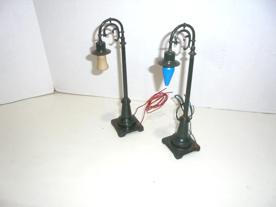 LIONEL #59 POSTE DE LÂMPADA PRÉ-GUERRA 8 3/4 DE ALTURA LATÃO E FERRO FUNDIDO PARA LAYOUT DE TREM - Imagem 2 de 3